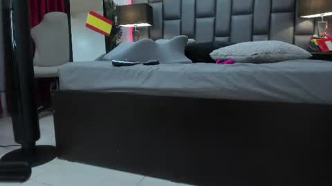 Snapshot of scarlet__milff chatting on July 18, 2026, 6:45 pm scarlet__milff online show from July 18, 2026, 6:45 pm