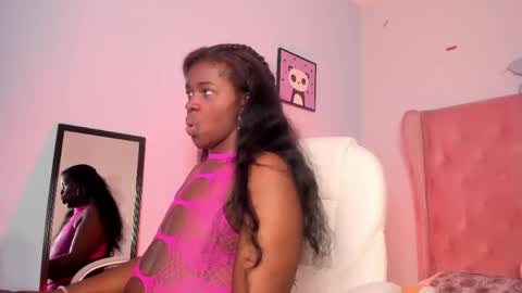 Snapshot of scarlet_big_boobs chatting on May 23, 2026, 4:39 am Scarlet online show from May 23, 2026, 4:39 am