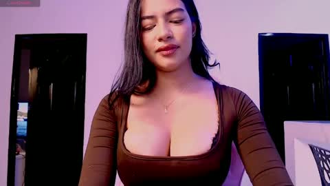 scarlet_carterr online show from May 13, 2026, 5:16 am
