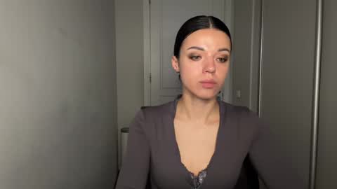 Sophie online show from April 22, 2026, 7:11 am