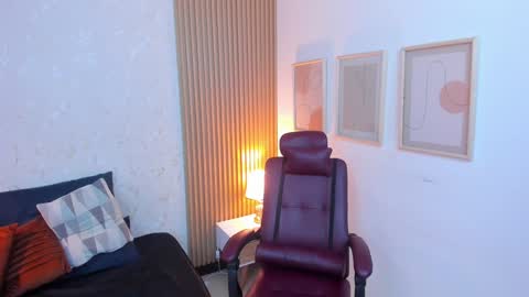 Snapshot of scarlet_edwars chatting on February 9, 2025, 12:28 am Scarlet Edwars online show from February 9, 2025, 12:28 am