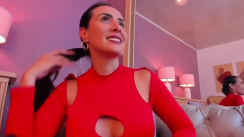 Snapshot of scarlet_edwars chatting on March 12, 2025, 12:47 pm Scarlet Edwars online show from March 12, 2025, 12:47 pm