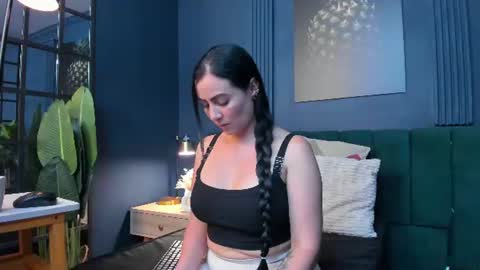 Snapshot of scarlet_edwars chatting on July 15, 2026, 4:45 pm Scarlet Edwars online show from July 15, 2026, 4:45 pm
