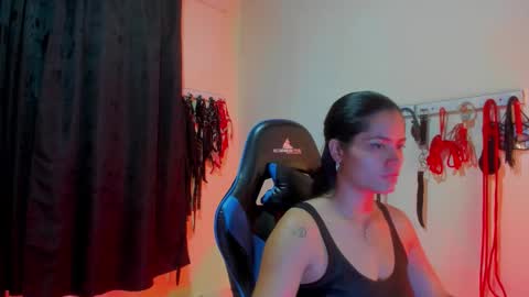 scarlet taylor kennedy online show from October 24, 2025, 12:52 am