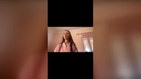 Scarlet online show from March 3, 2026, 9:37 am