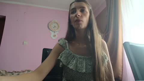 Scarlet online show from May 29, 2026, 12:47 pm