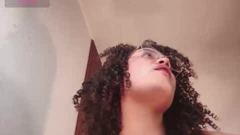 scarlet_veil online show from January 5, 2026, 6:44 pm