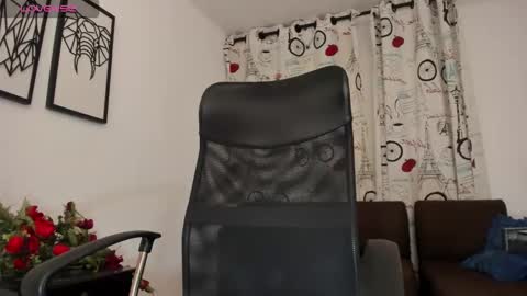 Snapshot of scarlet_villamizar chatting on November 14, 2025, 2:21 am SCARLET online show from November 14, 2025, 2:21 am