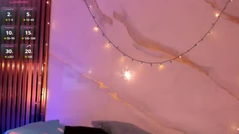 Snapshot of scarlet_vixen_ chatting on July 27, 2026, 12:34 pm scarlet_vixen_ online show from July 27, 2026, 12:34 pm
