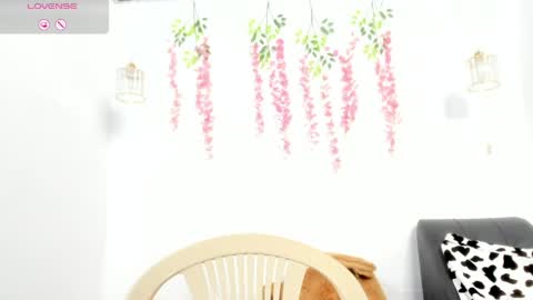 Snapshot of scarletbaker__ chatting on May 13, 2026, 12:57 pm Scarlet online show from May 13, 2026, 12:57 pm