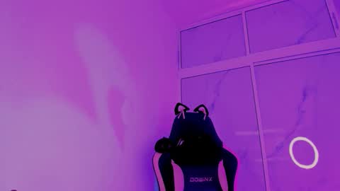 Snapshot of scarletblaze_ chatting on May 6, 2026, 11:48 am Scarlet online show from May 6, 2026, 11:48 am