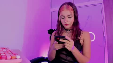 Snapshot of scarletblaze_ chatting on May 17, 2026, 9:11 pm Scarlet online show from May 17, 2026, 9:11 pm