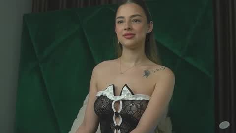 Snapshot of scarletcoles chatting on October 25, 2025, 12:51 am Scarlet online show from October 25, 2025, 12:51 am