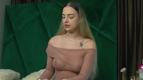 Snapshot of scarletcoles chatting on November 21, 2025, 11:36 pm Scarlet online show from November 21, 2025, 11:36 pm