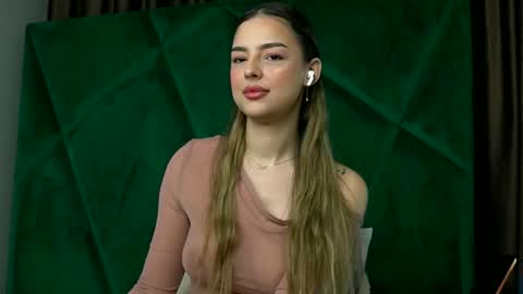 Scarlet online show from January 10, 2026, 11:53 pm