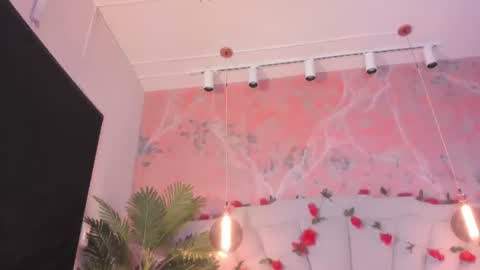 Snapshot of scarletdavis_ chatting on June 12, 2026, 12:04 pm Scarlet Dayana online show from June 12, 2026, 12:04 pm