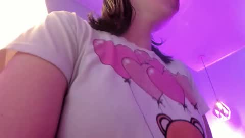 Scarlet  online show from February 24, 2026, 3:48 am