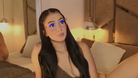 Snapshot of scarleth_lux_ chatting on June 18, 2026, 5:51 am Scarleth online show from June 18, 2026, 5:51 am