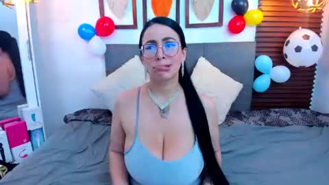 scarleth online show from July 6, 2026, 3:47 am