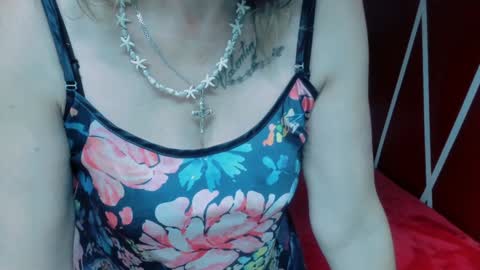 Snapshot of scarlethoot_ chatting on December 15, 2024, 3:20 pm S C A R L E T online show from December 15, 2024, 3:20 pm