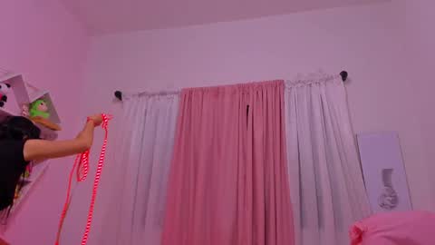 Snapshot of scarletliz chatting on February 27, 2025, 12:13 pm Scarletliz online show from February 27, 2025, 12:13 pm