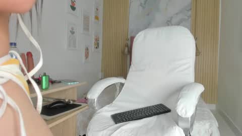 Snapshot of scarletmils chatting on June 22, 2026, 1:08 pm scarlet online show from June 22, 2026, 1:08 pm