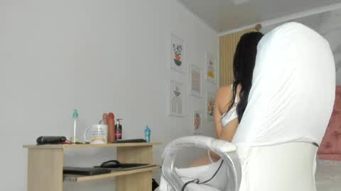 Snapshot of scarletmils chatting on July 23, 2026, 2:15 pm scarlet online show from July 23, 2026, 2:15 pm