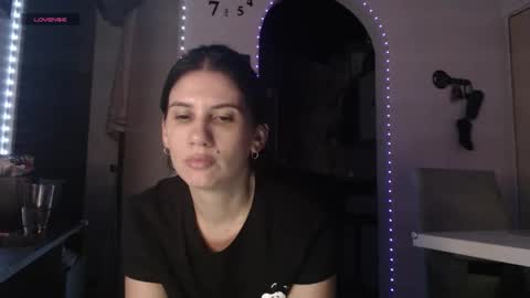 scarletmoons online show from March 2, 2026, 5:08 am