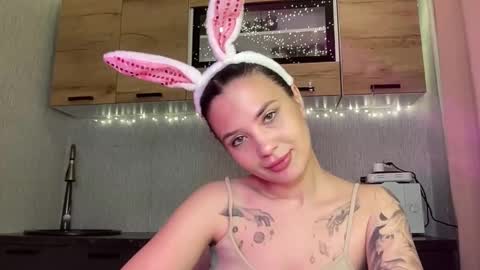 Snapshot of scarletpetal chatting on December 19, 2025, 12:23 pm scarletpetal online show from December 19, 2025, 12:23 pm