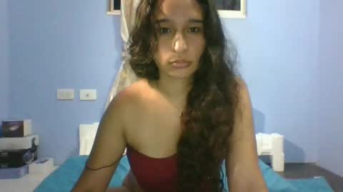 Snapshot of scarletscott_ chatting on December 4, 2024, 2:09 am Nataly online show from December 4, 2024, 2:09 am