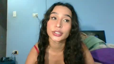 Snapshot of scarletscott_ chatting on September 16, 2025, 10:33 pm Nataly online show from September 16, 2025, 10:33 pm