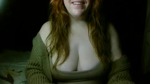 Snapshot of scarletsiren1996 chatting on April 16, 2026, 2:23 am BabyEmber online show from April 16, 2026, 2:23 am