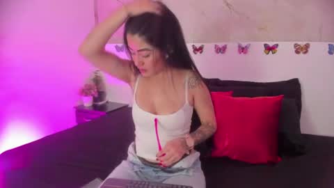 Snapshot of scarlett29_ chatting on June 21, 2026, 10:45 pm Scarlet online show from June 21, 2026, 10:45 pm