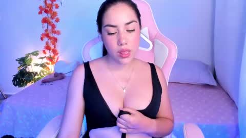Snapshot of scarlett_00_ chatting on July 1, 2026, 10:09 pm Scarlett Evans online show from July 1, 2026, 10:09 pm