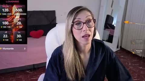Snapshot of scarlett_079 chatting on May 8, 2026, 11:48 am Scarlett online show from May 8, 2026, 11:48 am
