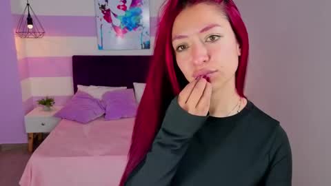 Scarlett online show from April 24, 2026, 12:18 pm