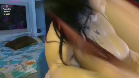 Snapshot of scarlett__blue chatting on September 26, 2025, 7:01 am scarlet online show from September 26, 2025, 7:01 am