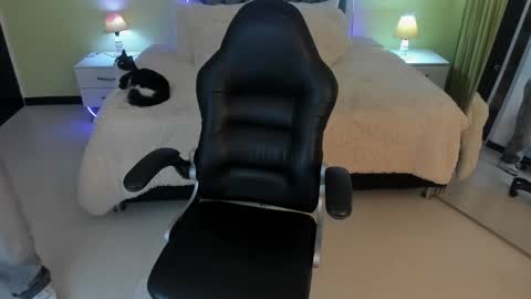 Snapshot of scarlett__cooper__ chatting on February 23, 2026, 12:57 pm Scarlett online show from February 23, 2026, 12:57 pm