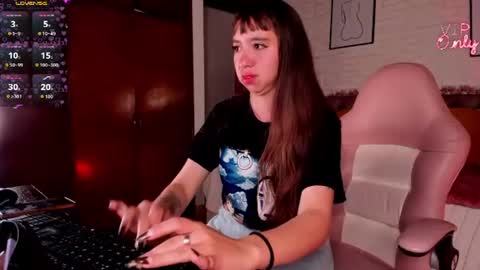 Snapshot of scarlett__cooper__ chatting on July 25, 2026, 1:30 pm Scarlett online show from July 25, 2026, 1:30 pm