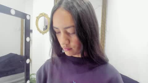 SCARLETT FOX  online show from January 15, 2026, 10:53 am