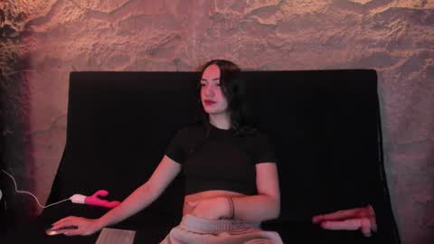 SCARLETT FOX  online show from February 4, 2026, 11:27 am