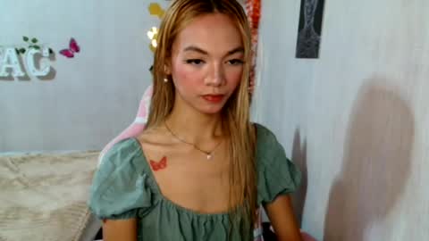 Snapshot of scarlett_bratt chatting on June 12, 2026, 8:57 am scarlett_bratt online show from June 12, 2026, 8:57 am