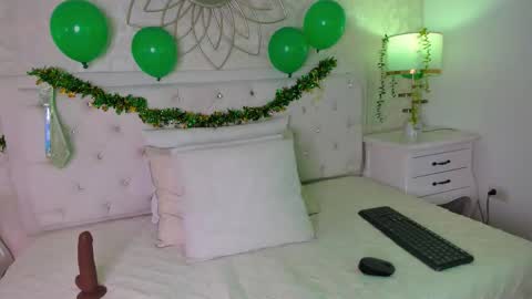 scarlett d ville online show from March 18, 2026, 3:31 am