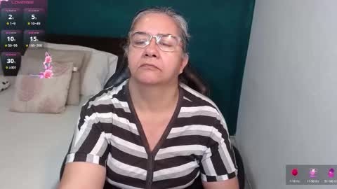 Scarlett  online show from December 2, 2025, 5:02 am