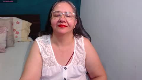 Scarlett  online show from May 12, 2026, 1:36 am