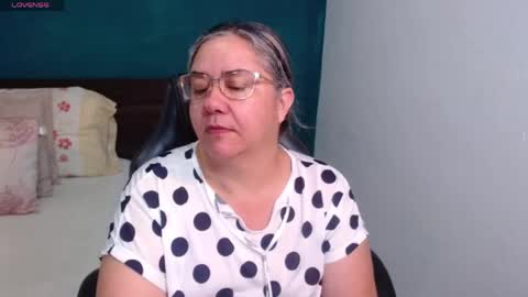 Scarlett  online show from June 1, 2026, 9:44 am