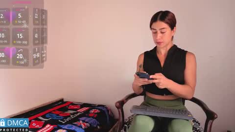 scarlett_fire5 online show from March 27, 2026, 4:07 pm