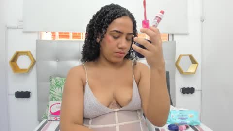 scarlett_fox20 online show from March 11, 2025, 12:17 pm