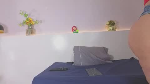 Scarlett  online show from December 22, 2025, 9:17 am