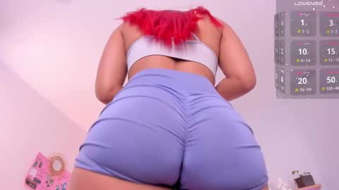 Snapshot of scarlett_morgan_ chatting on February 18, 2025, 8:03 pm Scarlett Morgan online show from February 18, 2025, 8:03 pm